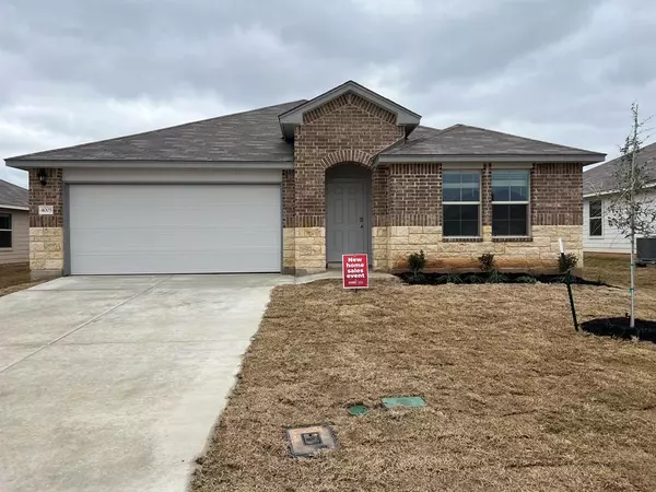 4005 Vulcan TRL, Lorena, TX 76655