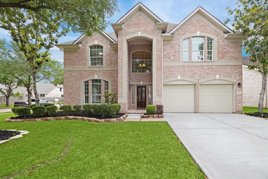 1138 Oxford Mills LN, Sugar Land, TX 77479