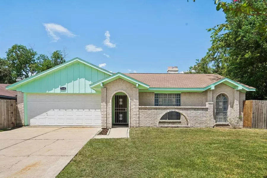 7110 Towerview LN, Houston, TX 77489