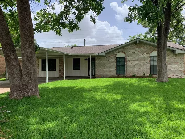 618 Overbluff ST, Channelview, TX 77530