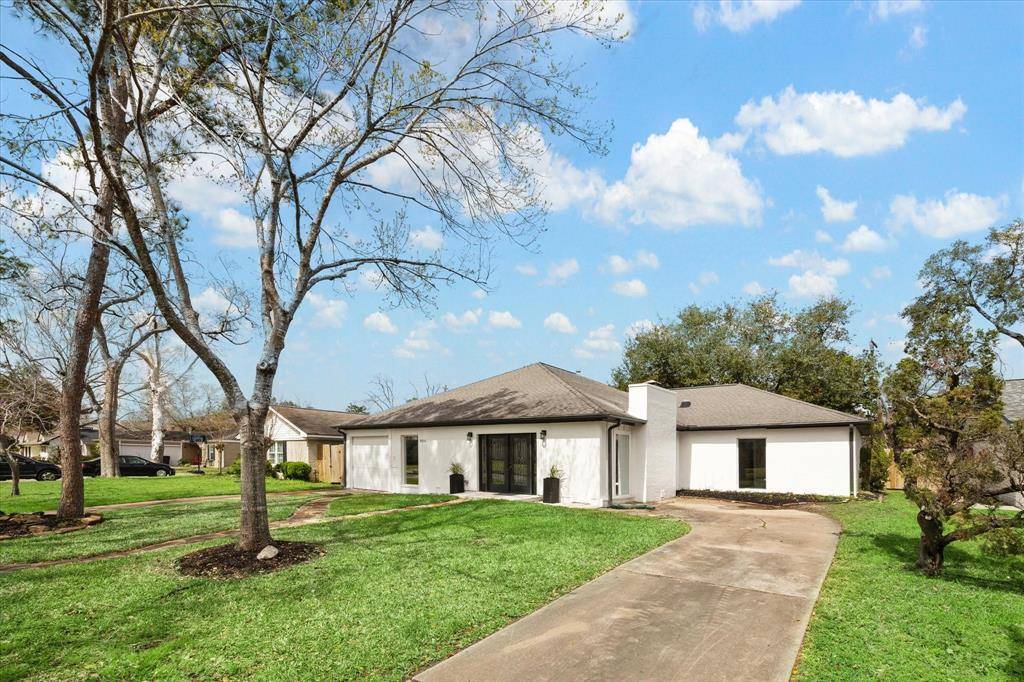 Houston, TX 77063,9514 Fairdale LN