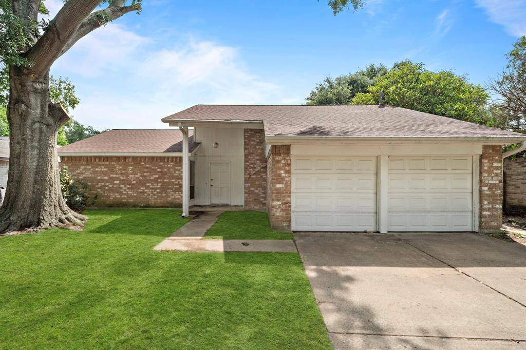 1639 Castle Creek DR, Missouri City, TX 77489