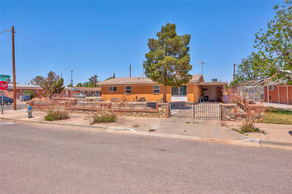 5201 Capistrano DR, El Paso, TX 79924