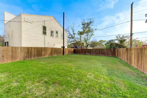 Houston, TX 77028,6824 Bacher ST