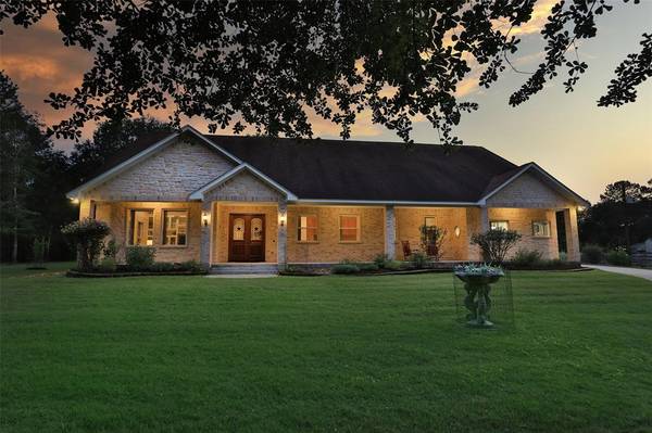 7044 Racehorse DR, Waller, TX 77484