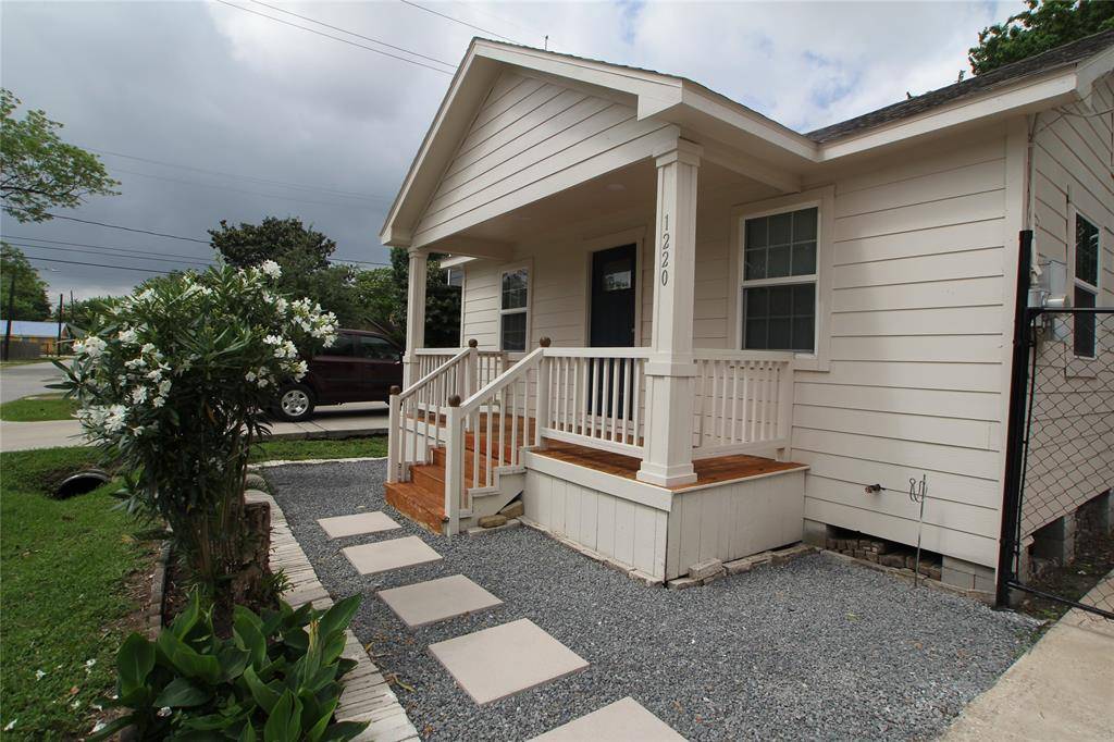 Houston, TX 77012,1220 Reese ST
