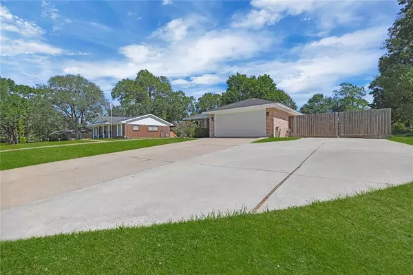 Liberty, TX 77575,138 Hillside DR