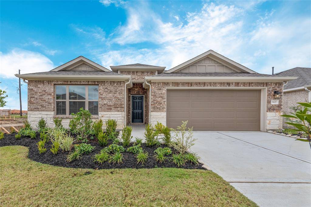 7627 Pampero LN, Baytown, TX 77523