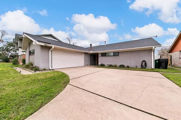 Houston, TX 77092,5614 Viking DR