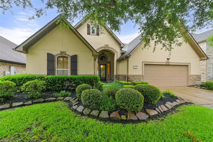 1543 Garden Lakes DR, Friendswood, TX 77546