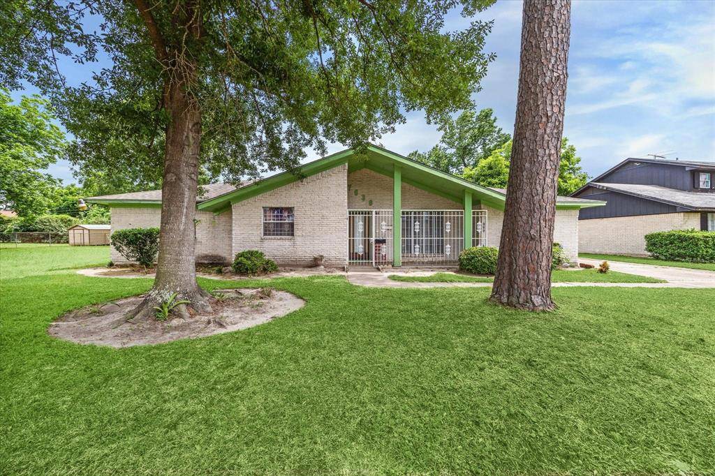 7630 Tully ST,  Houston,  TX 77016
