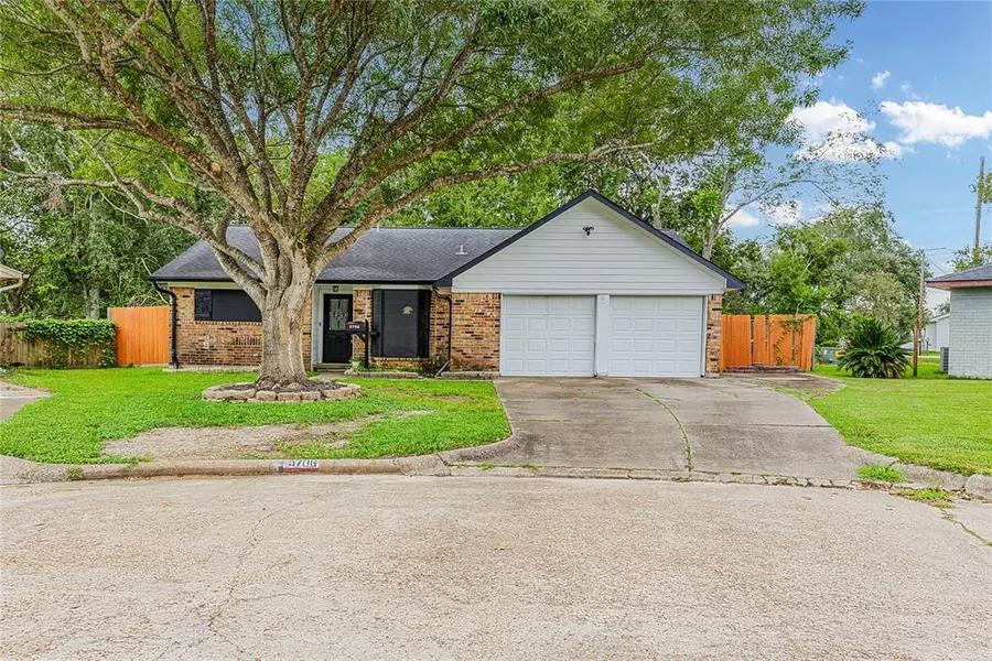 5706 Groveton LN, Pearland, TX 77584