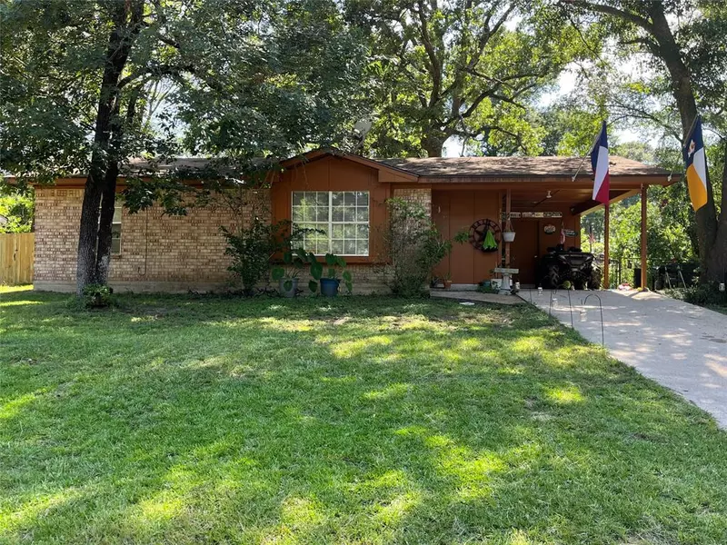 119 Peggy LN, Willis, TX 77378