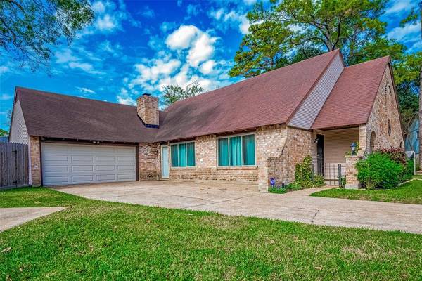 8315 Tessa CT, Houston, TX 77040