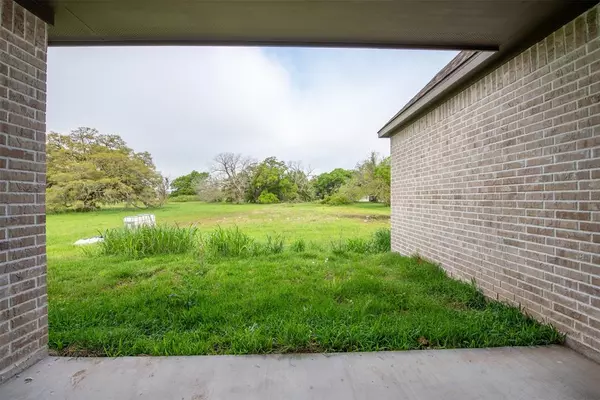 Angleton, TX 77515,632 Mill RD