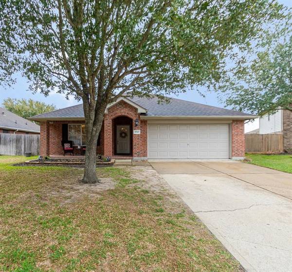 6541 Canyon Mist LN, Dickinson, TX 77539