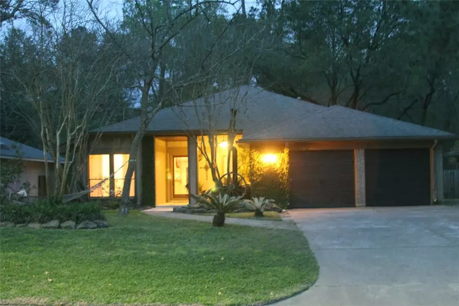 5003 Creek Shadows DR, Houston, TX 77339