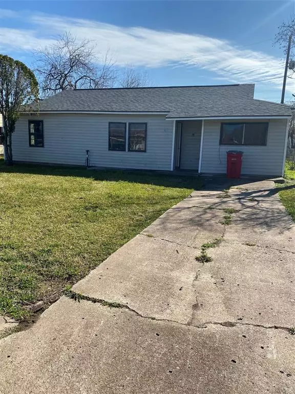 Freeport, TX 77541,811 W 11th ST