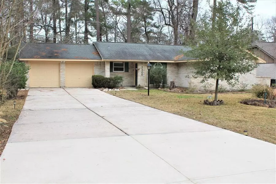 3306 Roaming Woods LN, Spring, TX 77380