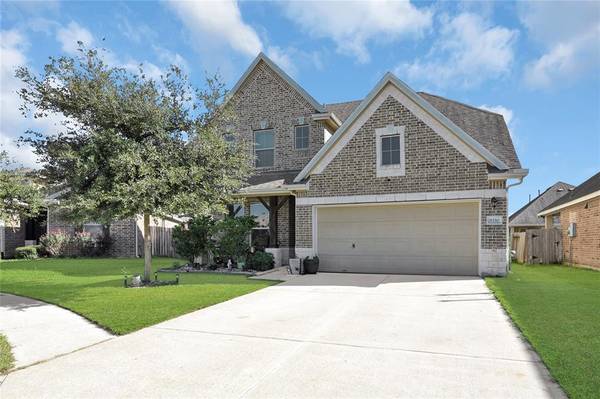 8330 Bay Harbor CIR, Baytown, TX 77523