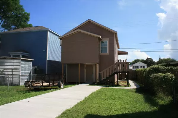 Galveston, TX 77550,3005 AVE M 1/2