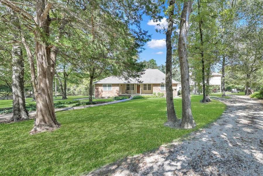 16544 Rabon Chapel RD, Montgomery, TX 77316