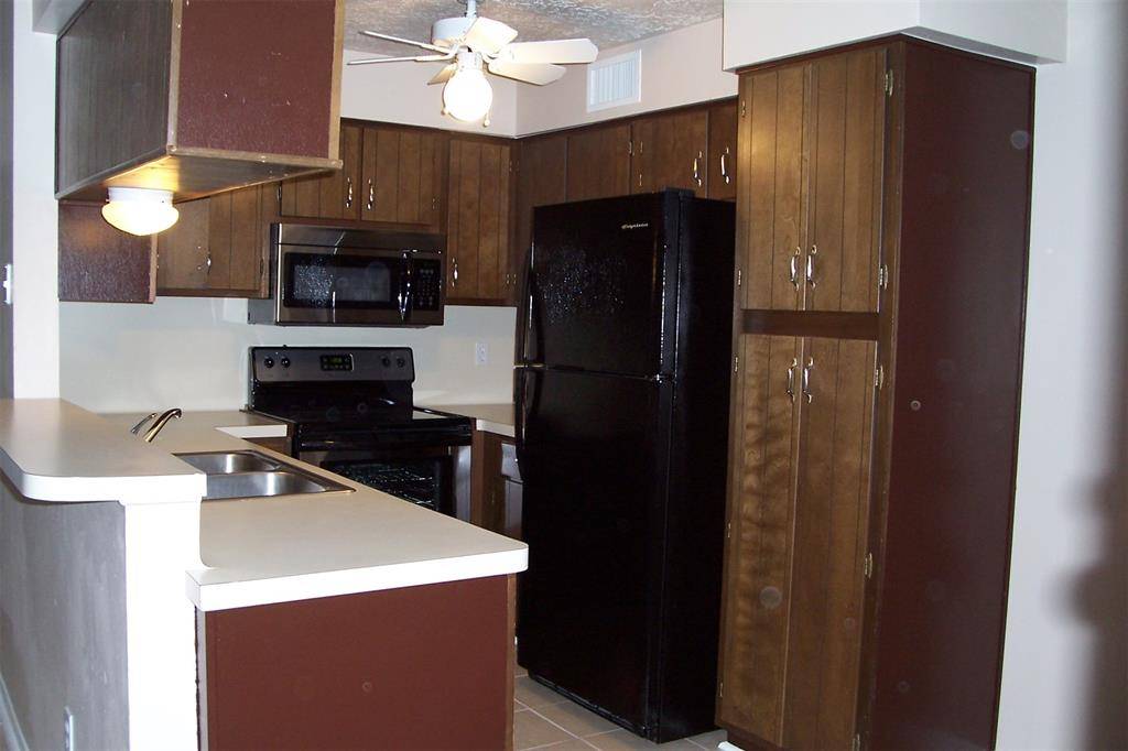 Houston, TX 77015,13434 Castilian DR #108