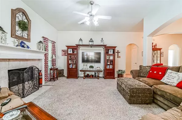 Crosby, TX 77532,302 Mediterranean CT