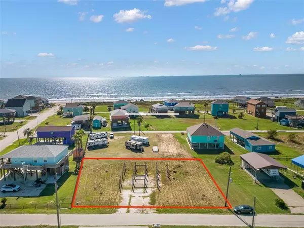 1794 Croaker LN,  Crystal Beach,  TX 77650