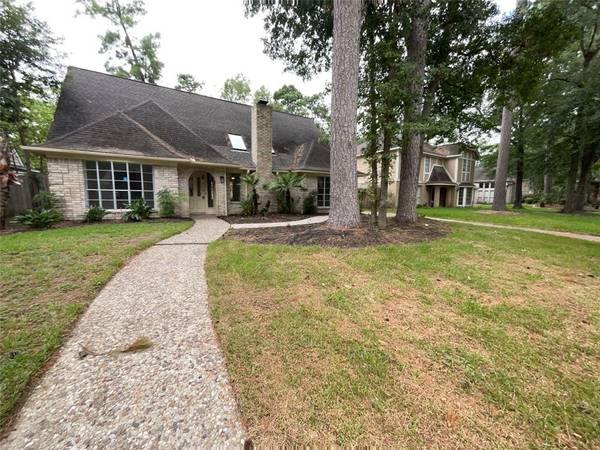 2027 Riverlawn DR, Houston, TX 77339