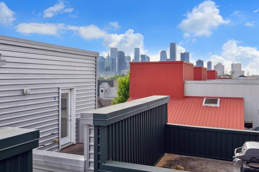 Houston, TX 77003,2976 Commerce ST