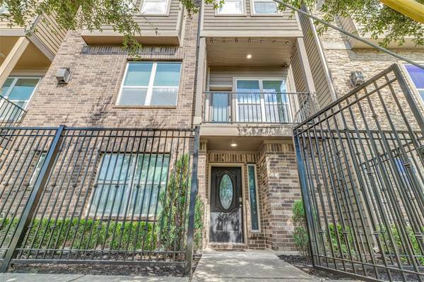 5810 England ST, Houston, TX 77021