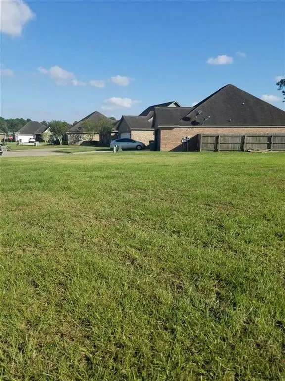 5135 Ridgeline CIR, Beaumont, TX 77707