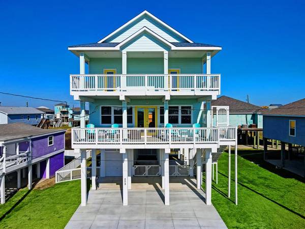 208 Ocean AVE, Surfside Beach, TX 77541