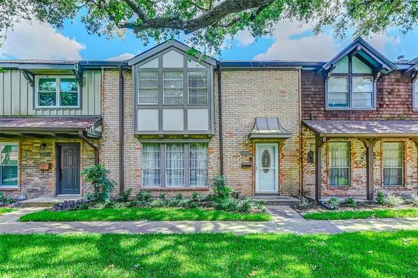 2213 Triway LN, Houston, TX 77043