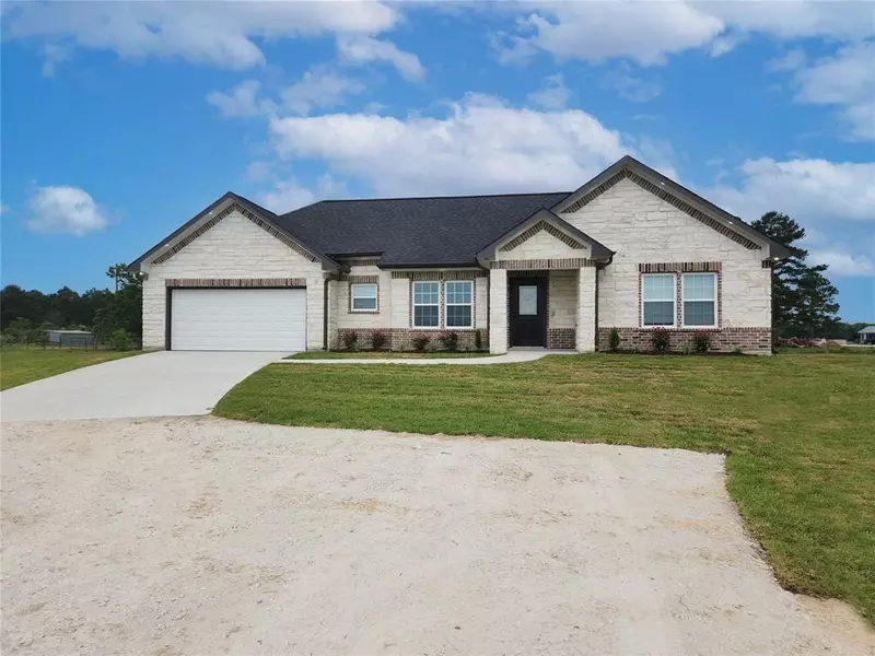 79 County Road 6242, Dayton, TX 77535