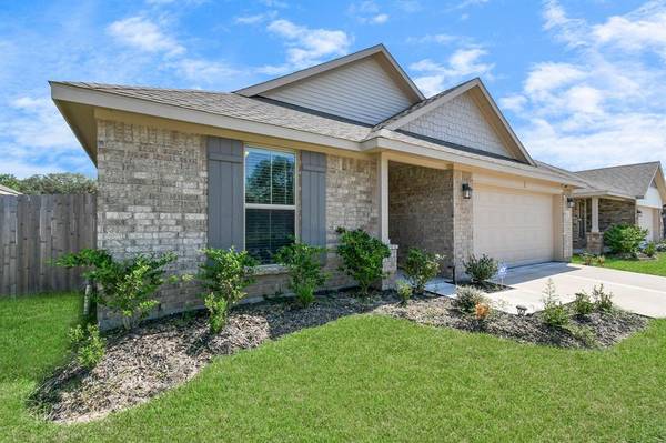 333 Bryan WAY, Angleton, TX 77515