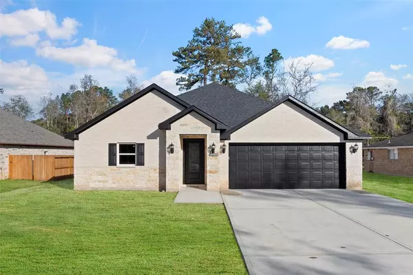 2019 Surry Oaks DR, New Caney, TX 77357