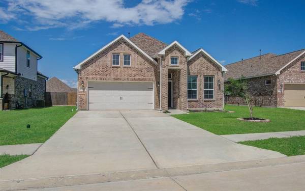 615 Rain Cloud DR, Baytown, TX 77523