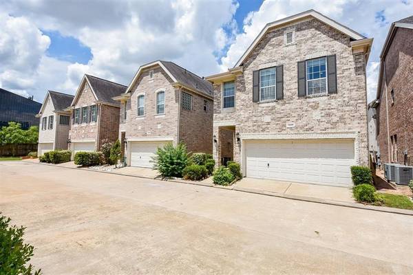 3206 Holly Crossing DR, Houston, TX 77042