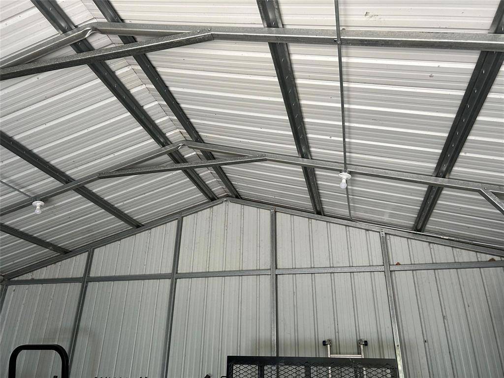 Point Blank, TX 77364,221 Acorn LN