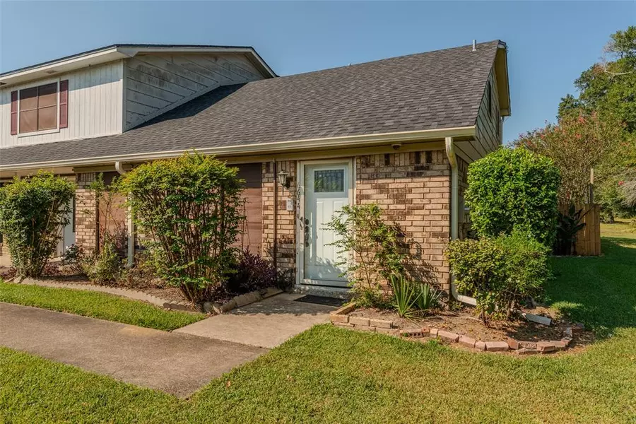 6644 Lexington DR, Beaumont, TX 77706