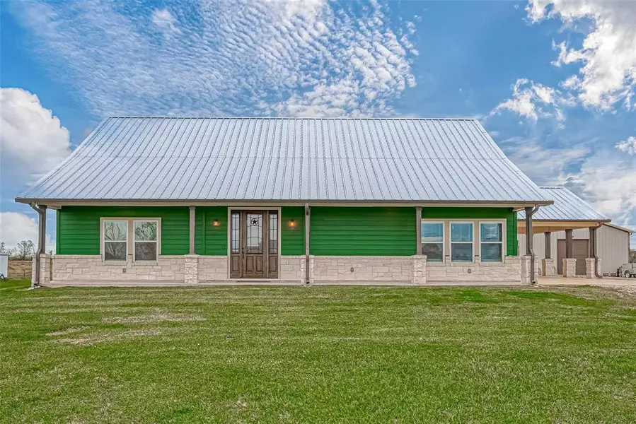 20067 Fm 523, Angleton, TX 77515