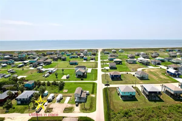 Crystal Beach, TX 77650,108 MAE CIR N