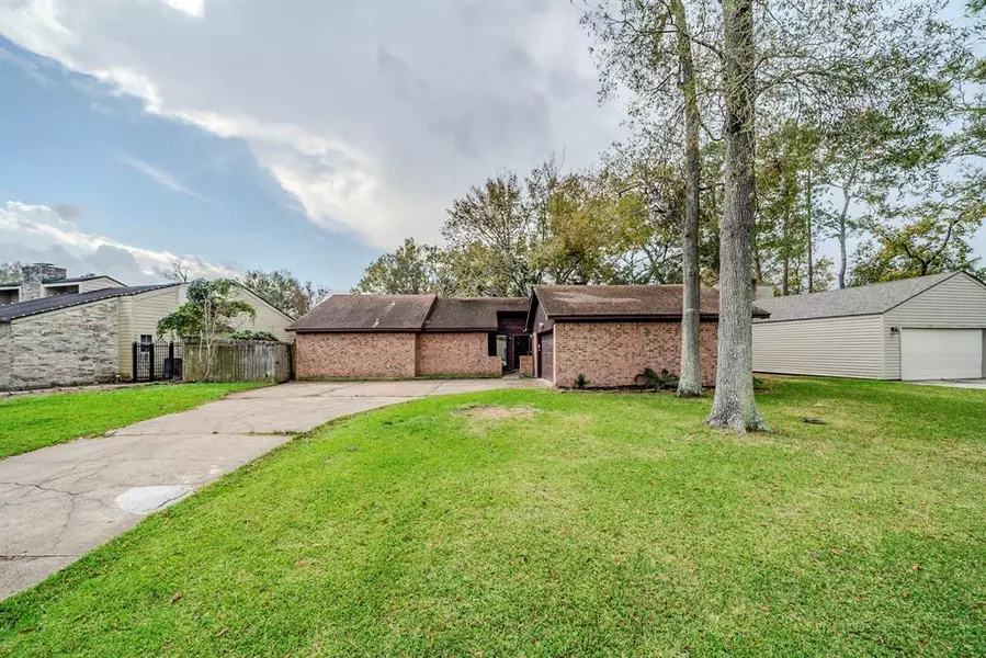 16215 Coral Bay ST, Crosby, TX 77532