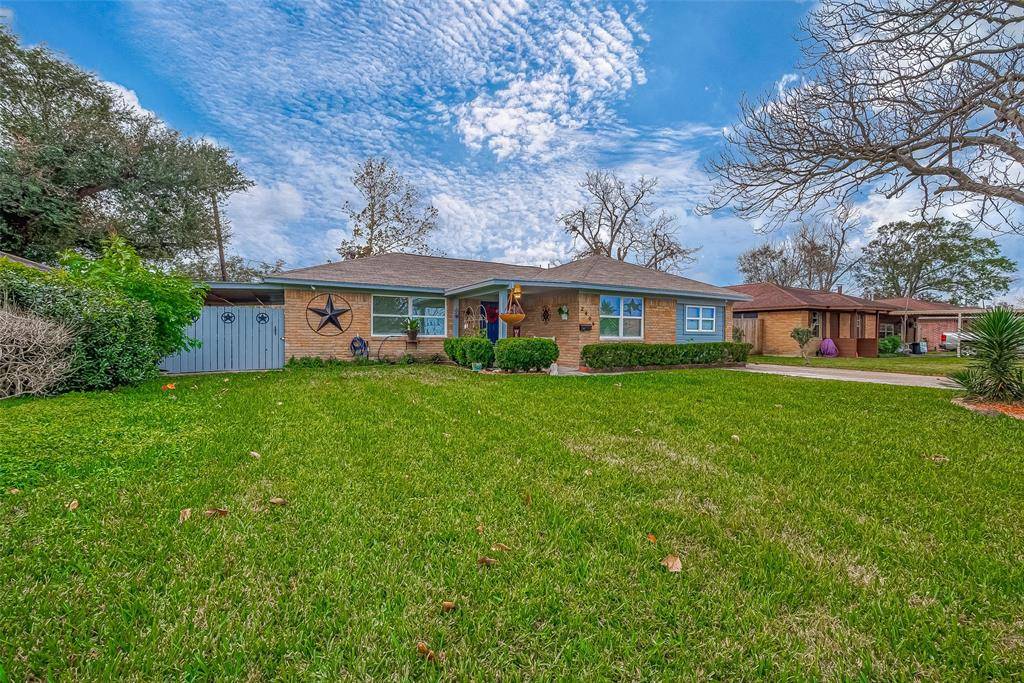 2406 Hillshire DR, Deer Park, TX 77536