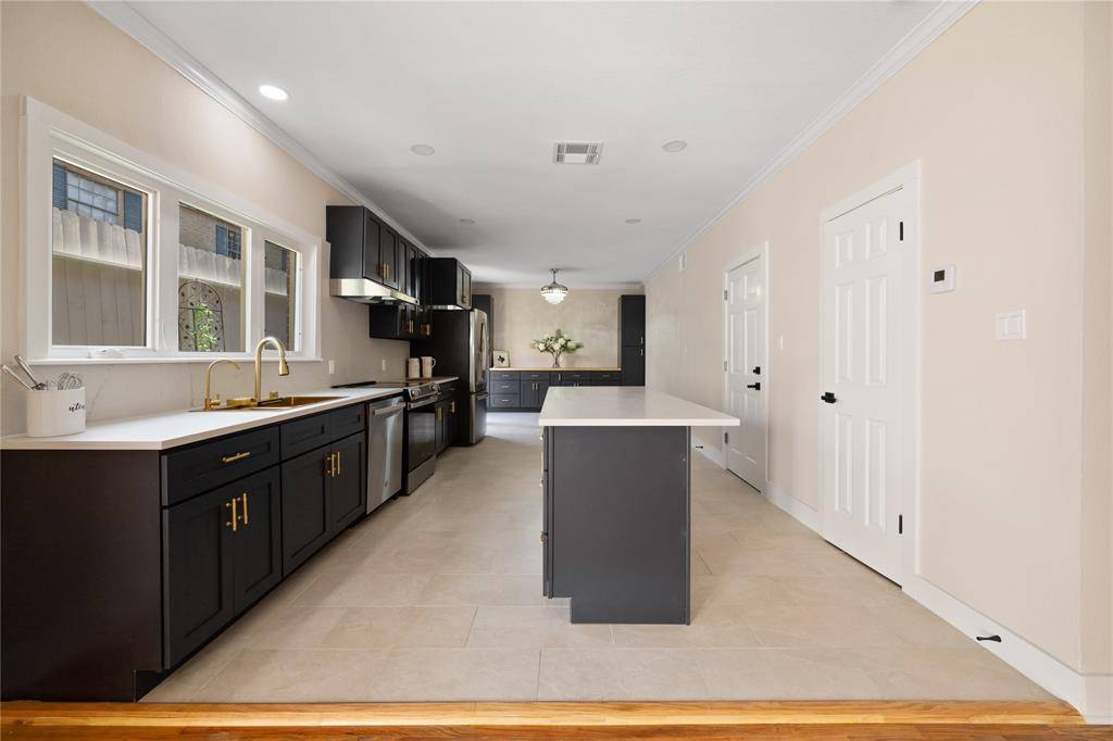 Houston, TX 77057,6011 Inwood DR #B