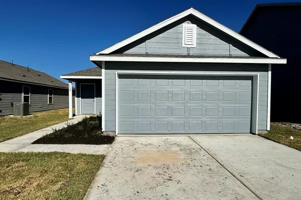 113 Lisa Marie DR, Angleton, TX 77515