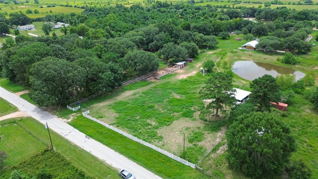 35535 Windmill RD, Hempstead, TX 77445