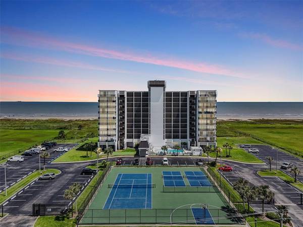 415 E Beach DR #701-702, Galveston, TX 77550